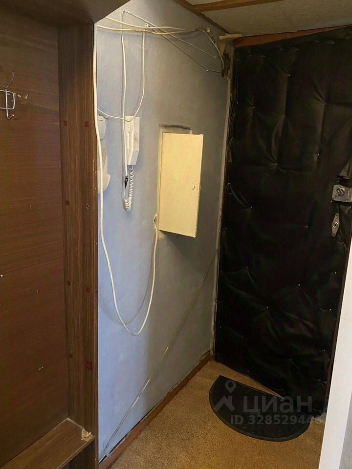 Продажа 1-комн квартиры на вторичном рынке Петергоф, Разводная улица, 39