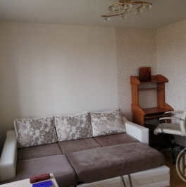 Продажа 2-комн квартиры на вторичном рынке Павловск г., Гуммолосаровская ул. ,  д. 29