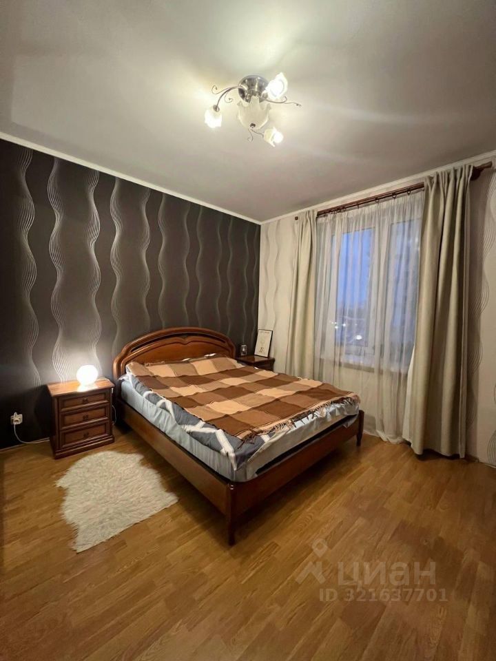 Продажа 3-комн квартиры на вторичном рынке улица Кораблестроителей, 32к3