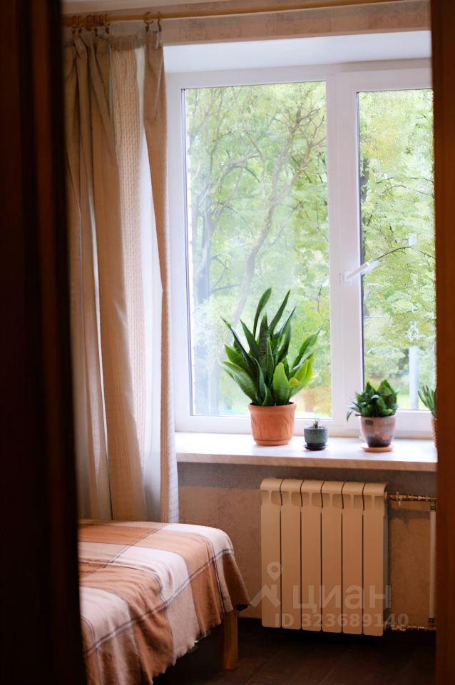 Продажа 2-комн квартиры на вторичном рынке 2-й Муринский проспект, 10к1