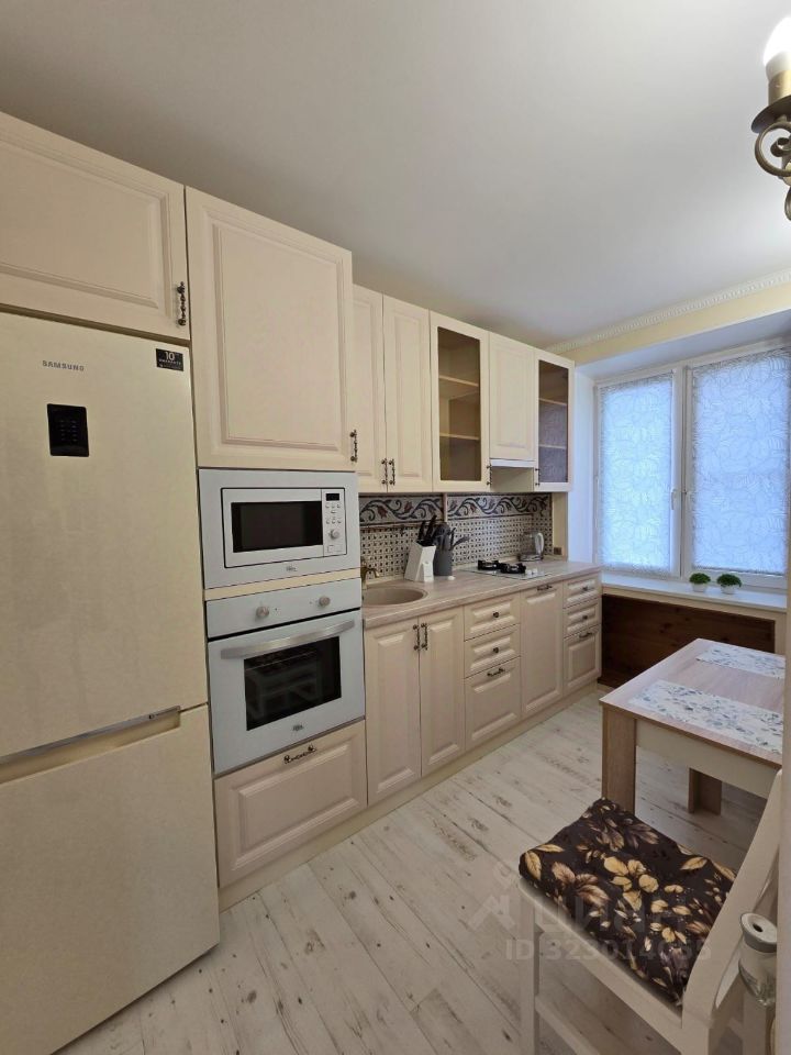 Аренда 2-комн квартиры на вторичном рынке улица Большая Якиманка, 54