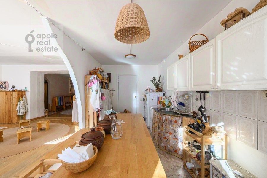 Продажа 2-комн квартиры на вторичном рынке улица Косыгина, 5
