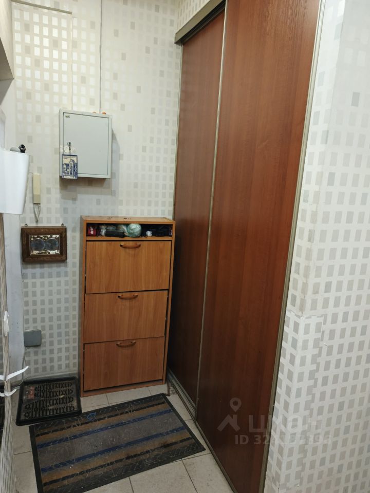 Продажа 3-комн квартиры на вторичном рынке проспект Наставников, 43к1