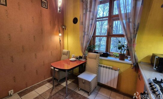 Продажа 4-комн квартиры на вторичном рынке Стачек пр-кт,  д. 160