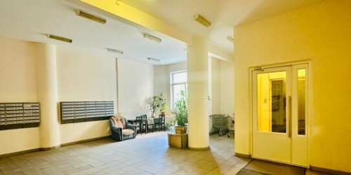 3-комн квартира ул Беломорская,  д. 18А