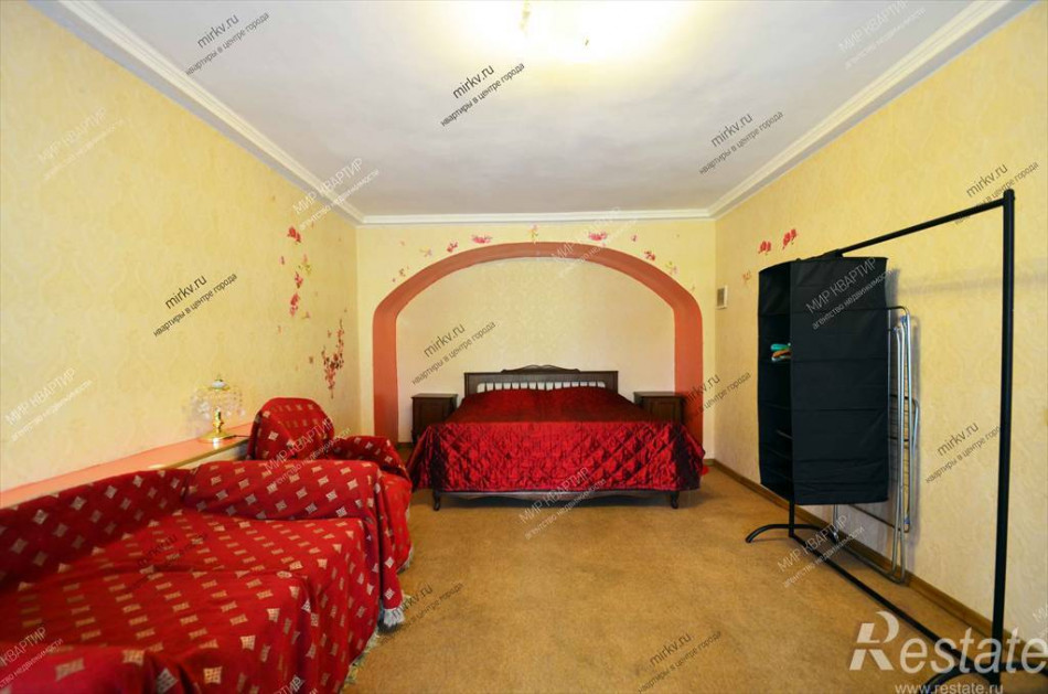 Продажа 4-комн квартиры на вторичном рынке Чернышевского пр. ,  д. 5