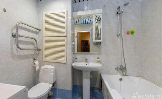 Продажа 2-комн квартиры на вторичном рынке улица Марии Ульяновой,  д. 17 к3