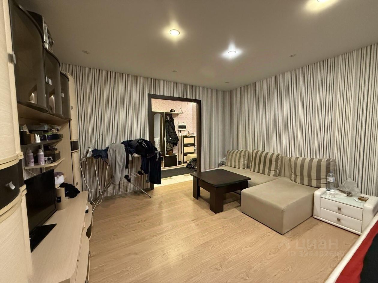 Продажа 2-комн квартиры на вторичном рынке пос. Янино-1, переулок Мельничный, 1к2