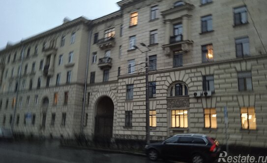 Продажа 3-комн квартиры на вторичном рынке Суворовский пр-кт,  д. 61