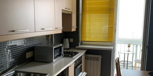 2-комн квартира улица Спиридоновка,  д. 8