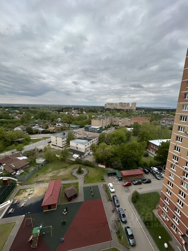 Продажа 2-комн квартиры на вторичном рынке Раменское, Октябрьская улица, 3