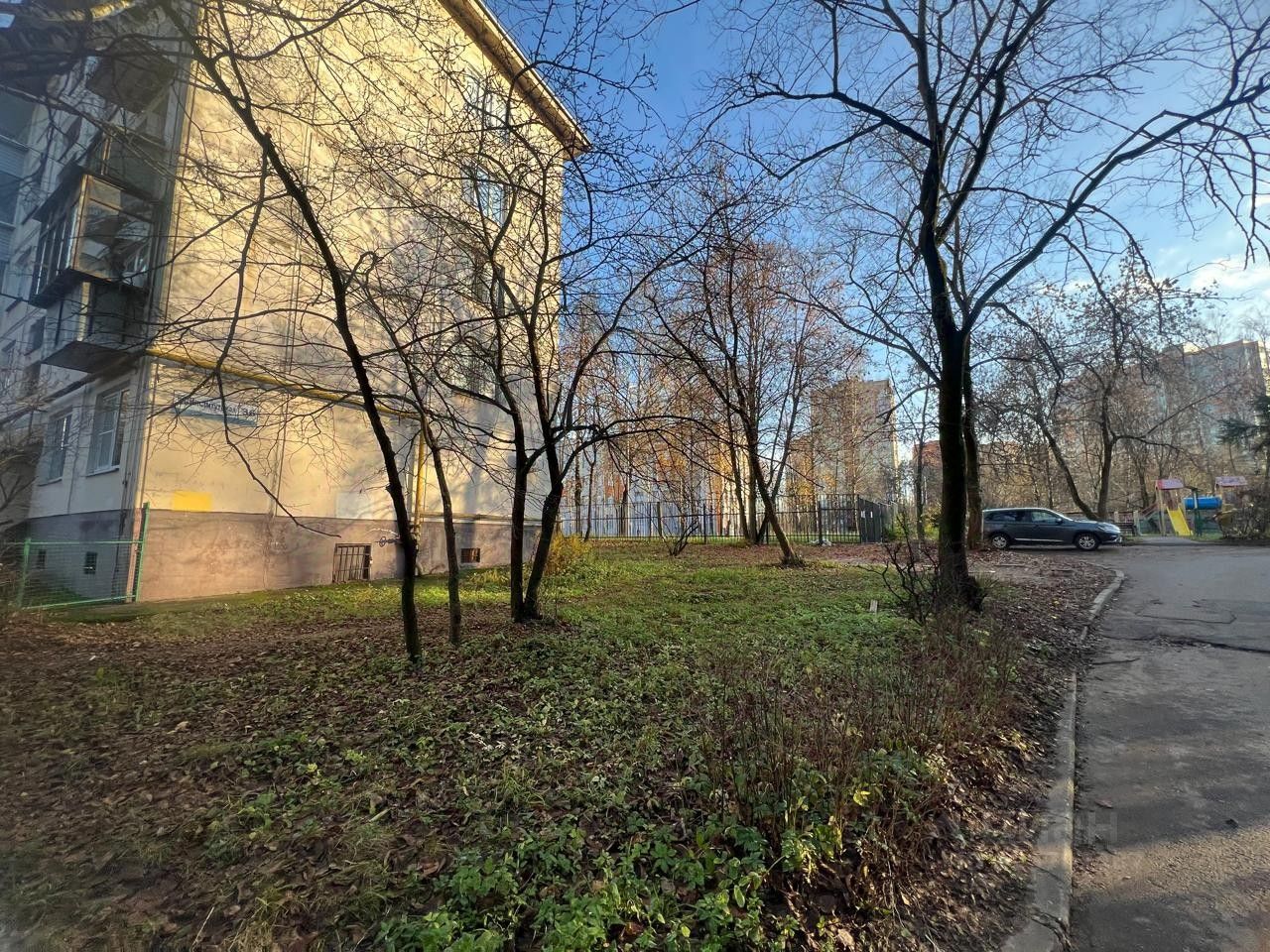 Продажа 2-комн квартиры на вторичном рынке Щелково-3 мкр, улица Институтская,  д. 36