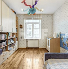 Продажа 3-комн квартиры на вторичном рынке улица Чаплыгина,  д. 16