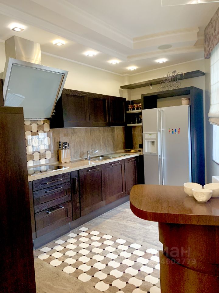 Аренда 2-комн квартиры на вторичном рынке Старопименовский переулок, 10