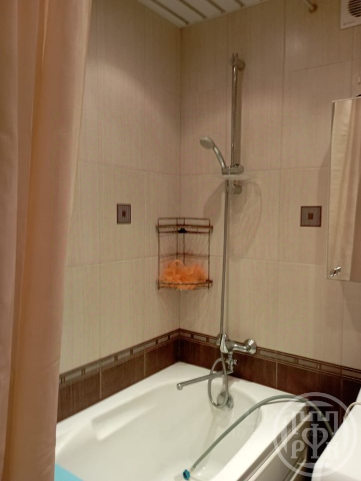 Продажа 2-комн квартиры на вторичном рынке пос. Осельки, 105