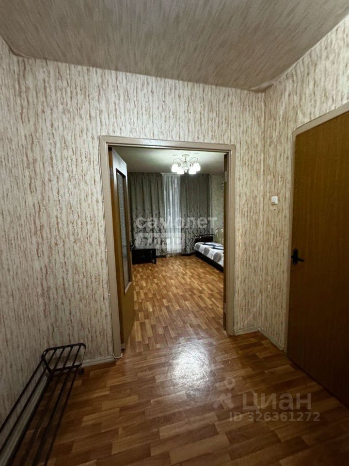 Продажа 2-комн квартиры на вторичном рынке Изюмская улица, 49к3