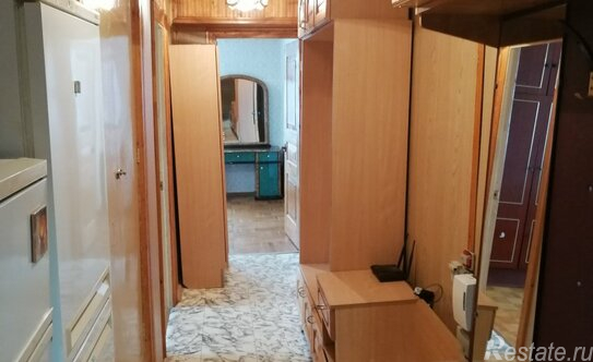 Аренда 4-комн квартиры на вторичном рынке Колпино г, Заводской пр-кт,  д. 58