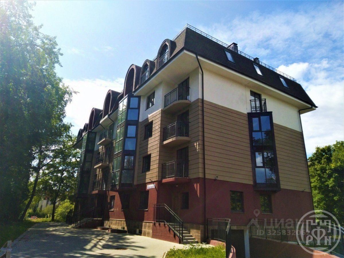 Продажа 1-комн квартиры на вторичном рынке Сестрорецк, улица Первого Мая, 2с1
