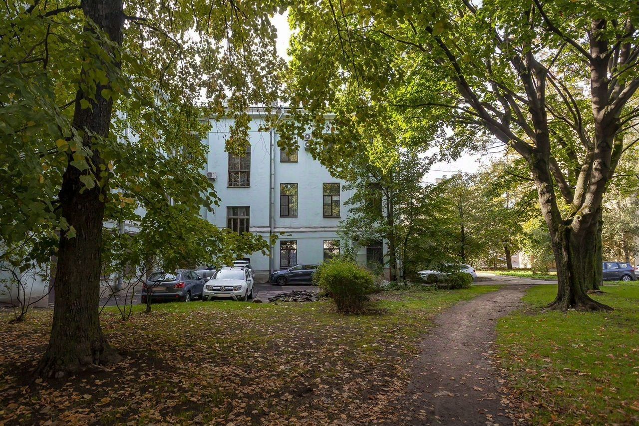 Продажа 1-комн квартиры на вторичном рынке Подъездной переулок, 10