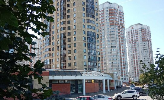 Продажа 1-комн квартиры на вторичном рынке Янтарный, Кольцевая улица,  д. 3 к1