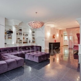 Продажа 3-комн квартиры на вторичном рынке Филипповский переулок,  д. 13 с2