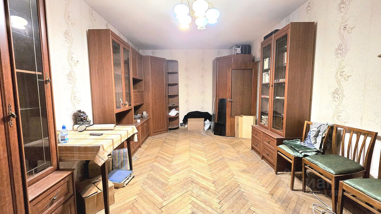 Продажа 1-комн квартиры на вторичном рынке Индустриальный проспект, 17К3