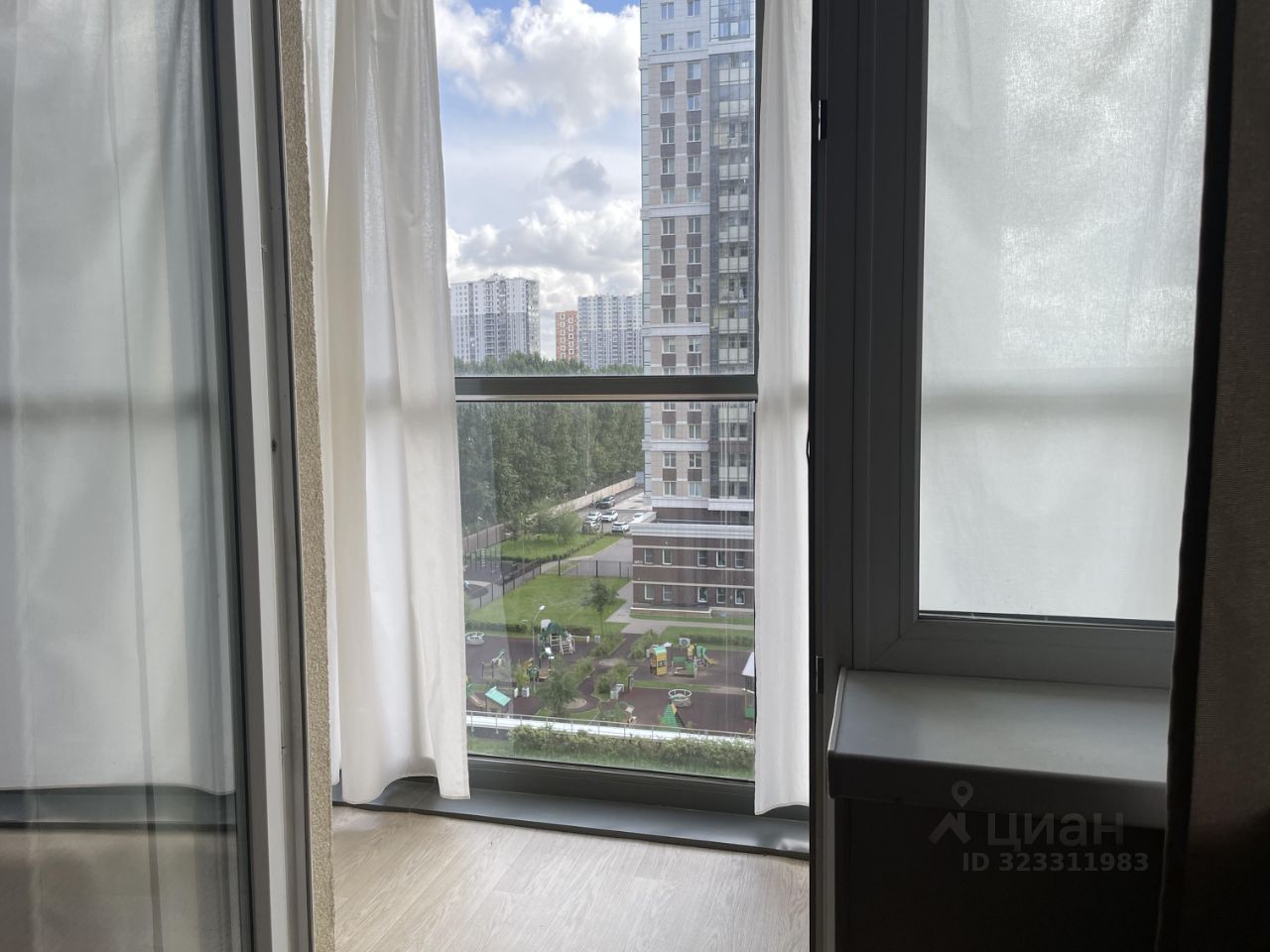 Продажа студии Октябрьская набережная, 44