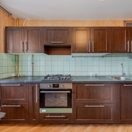 Продажа 1-комн квартиры на вторичном рынке улица Маршала Тухачевского,  д. 50 к2
