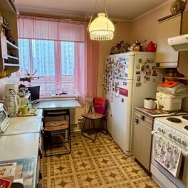 Продажа 2-комн квартиры на вторичном рынке ул Гурьянова,  д. 67