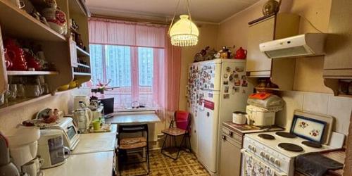2-комн квартира ул Гурьянова,  д. 67