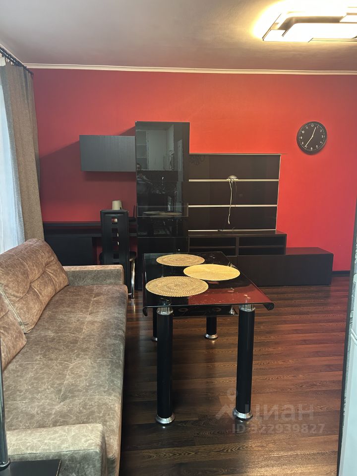 Аренда 1-комн квартиры на вторичном рынке Сходня мкр, Первомайская улица, 27А