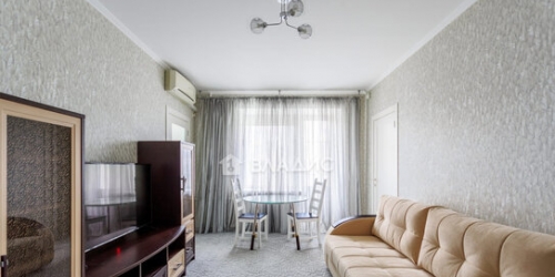 3-комн квартира ул Касаткина,  д. 16
