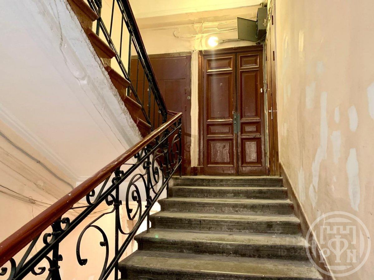 Продажа комнаты Кирилловская улица, 18