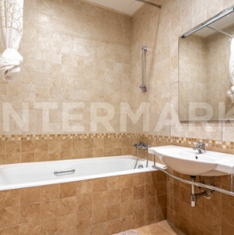 Продажа 3-комн квартиры на вторичном рынке улица Гризодубовой,  д. 2