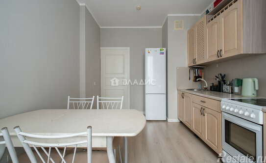 Продажа 2-комн квартиры на вторичном рынке Русановская ул