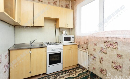 Продажа 1-комн квартиры на вторичном рынке Ветеранов пр-кт,  д. 82