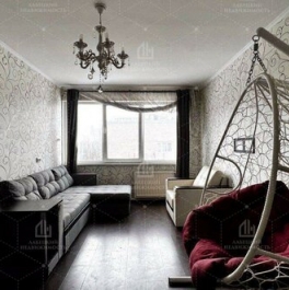 Продажа 3-комн квартиры на вторичном рынке Суздальский пр-кт,  д. 73