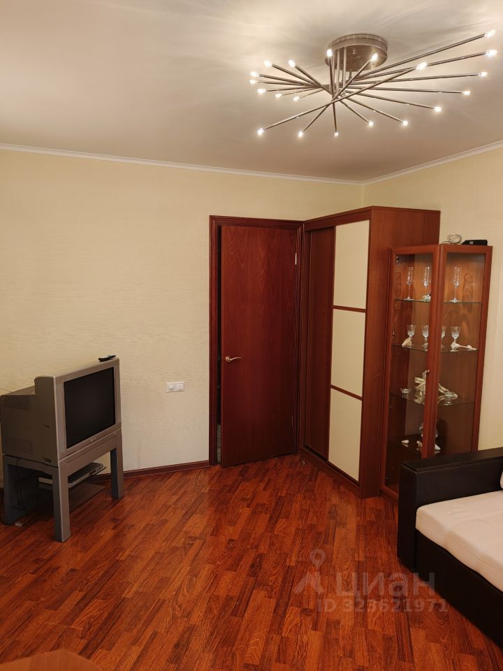 Аренда 3-комн квартиры на вторичном рынке Голубинская улица, 13К1