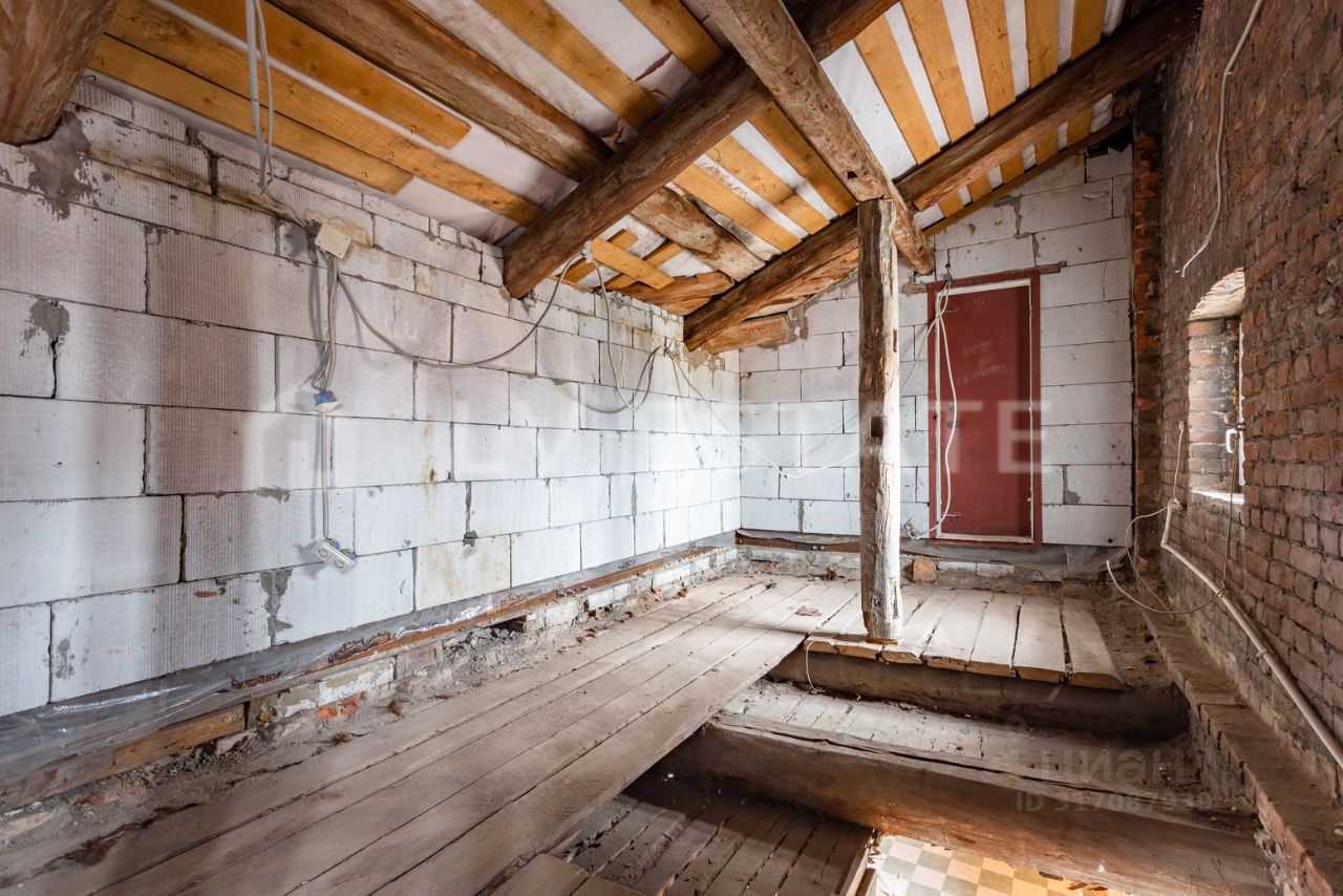 Продажа 2-комн квартиры на вторичном рынке Невский проспект, 40-42