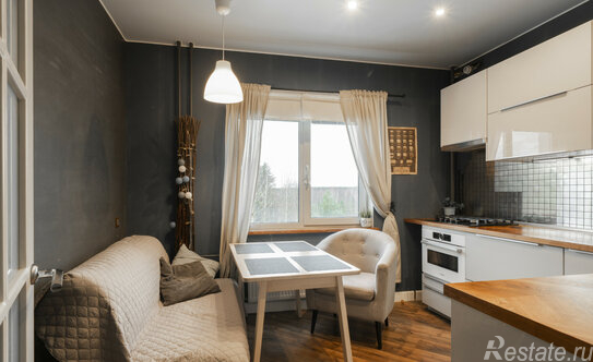 Продажа 3-комн квартиры на вторичном рынке Всеволожск, ул Центральная,  д. 10,  к. 2