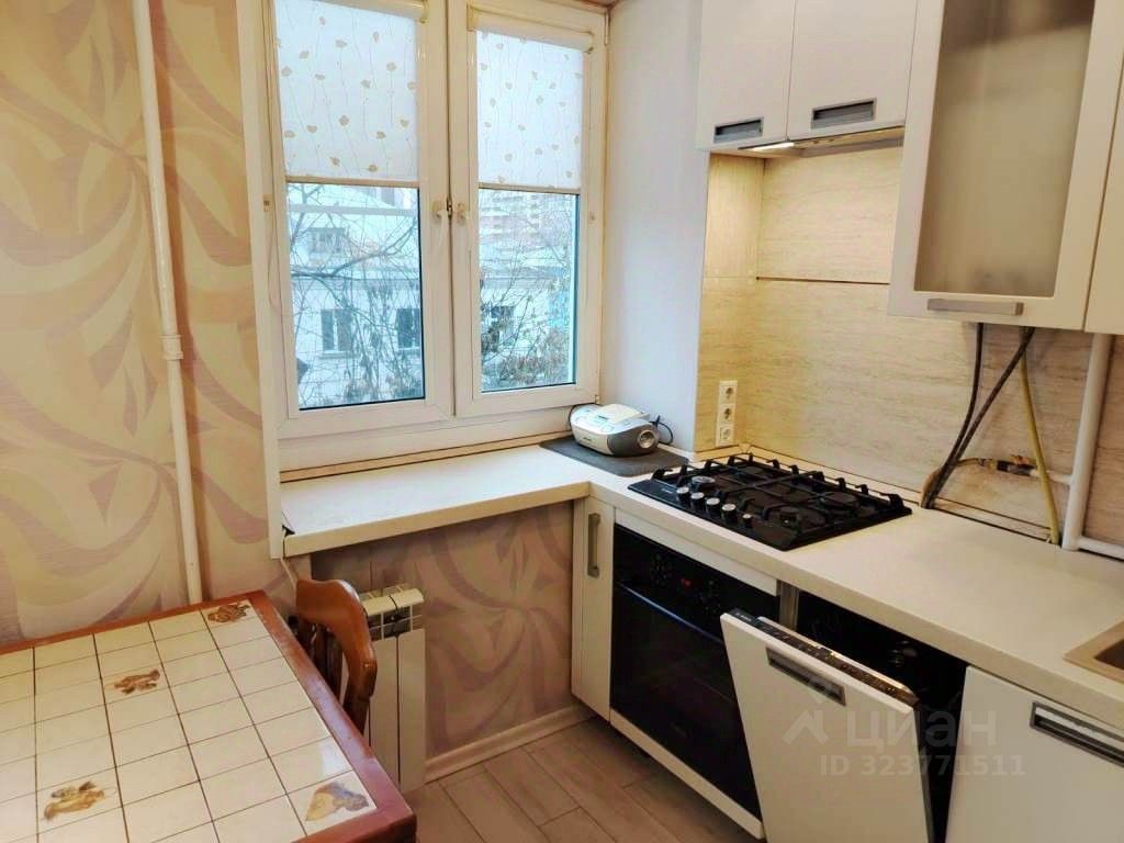 Аренда 2-комн квартиры на вторичном рынке Химки, Пролетарская улица, 25