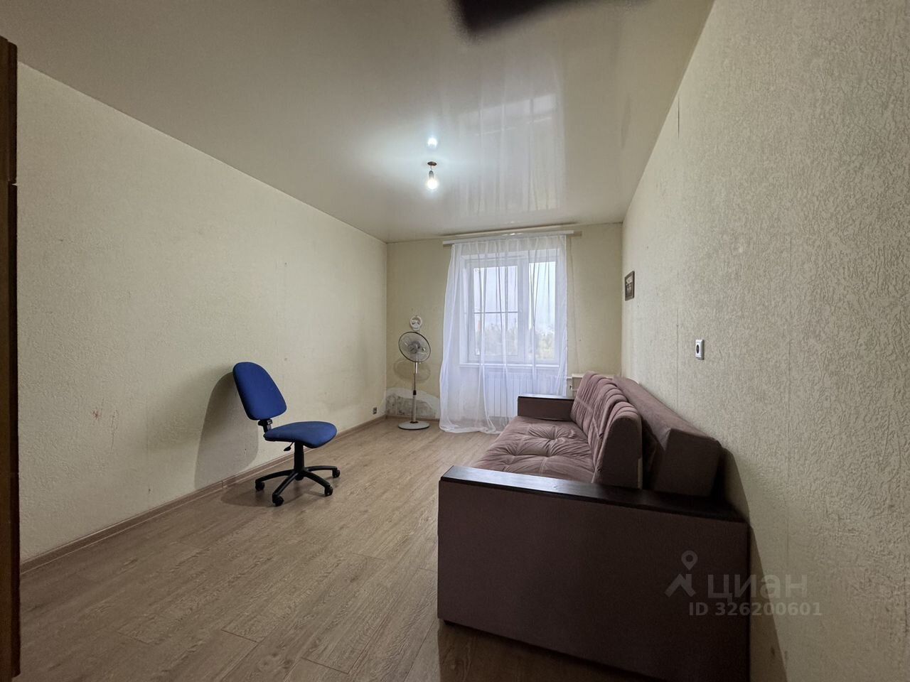 Продажа 2-комн квартиры на вторичном рынке Волхов, улица Юрия Гагарина, 27