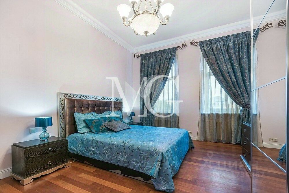 Продажа 4-комн квартиры на вторичном рынке улица Покровка, 42С6