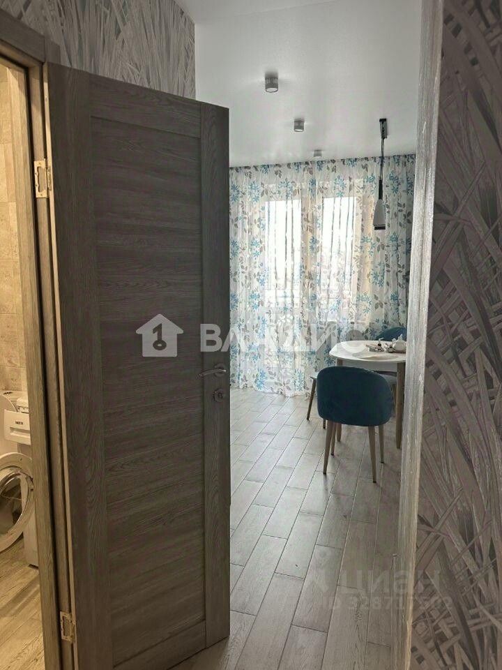 Продажа 1-комн квартиры на вторичном рынке Центральный мкр, улица Кирова, 17к1