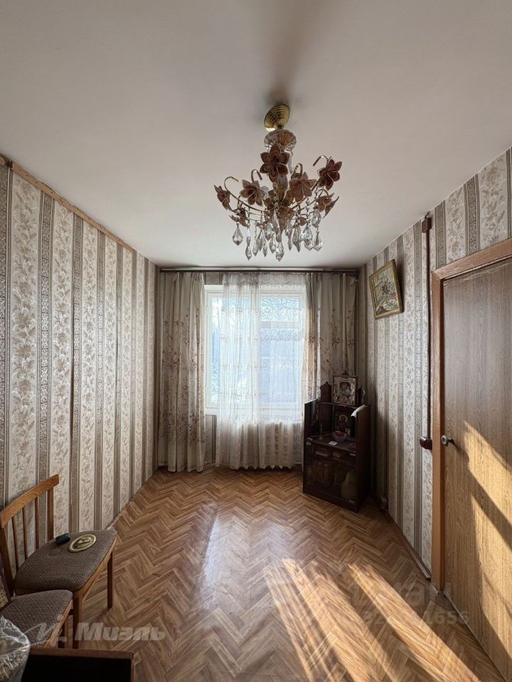 Продажа 2-комн квартиры на вторичном рынке Подрезково мкр, улица Мира, 4