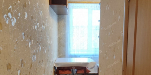 3-комн квартира улица Бутлерова,  д. 24