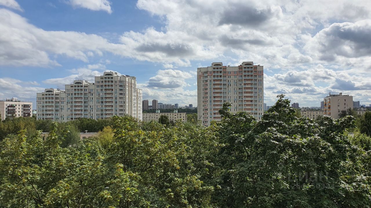 Продажа 3-комн квартиры на вторичном рынке проезд Черепановых, 68