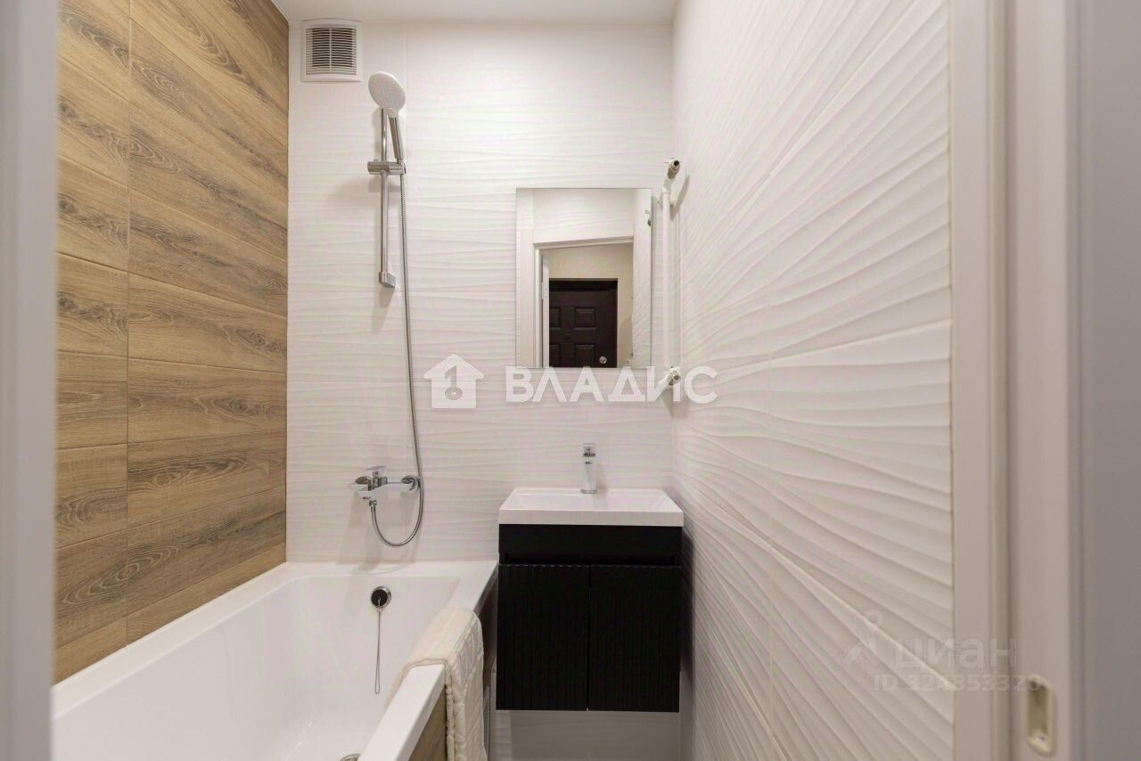 Продажа 1-комн квартиры на вторичном рынке Белградская улица, 32