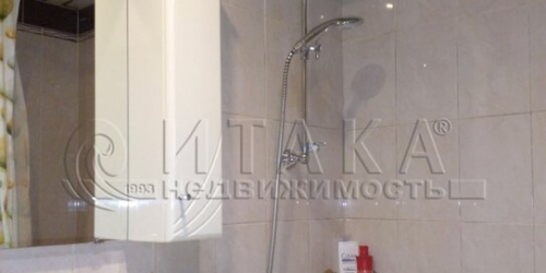 3-комн квартира улица Белышева,  д. 4