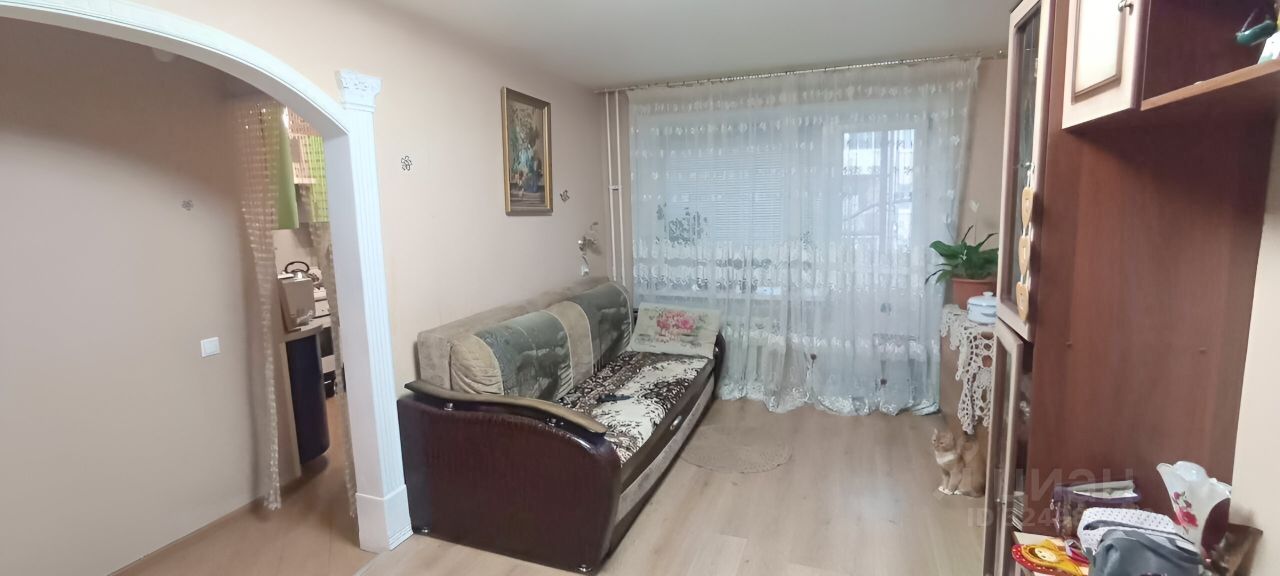 Продажа 2-комн квартиры на вторичном рынке Михнево пгт, улица 9 Мая, 3
